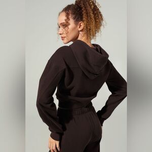 NWT Lilysilk Seamflow Poise Pullover